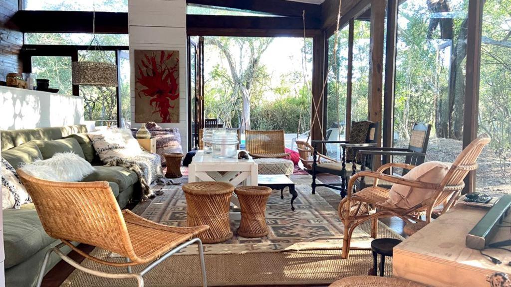 Hideaways Lazuli Bush Lodge, フルフルウェ エクステリア 写真