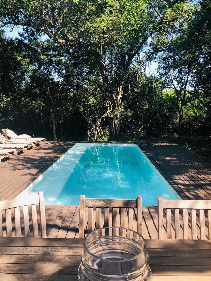 Hideaways Lazuli Bush Lodge, フルフルウェ エクステリア 写真